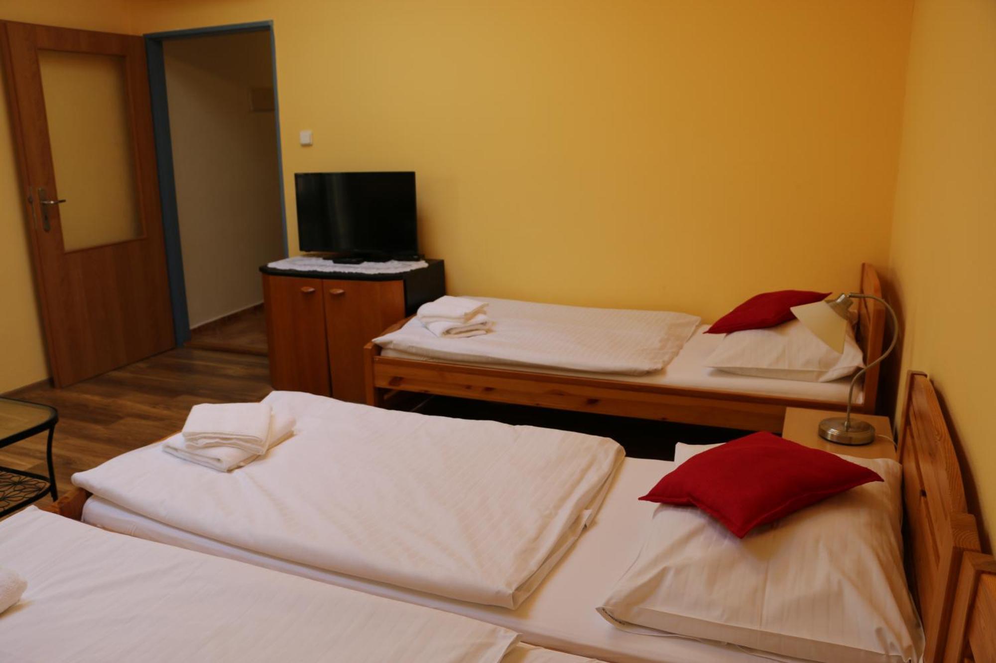 Penzion 4 Dvory Ceske Budejovice Exterior foto